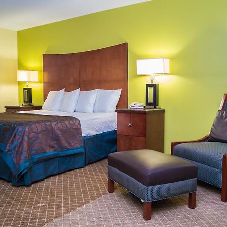 Sullivan Trail Inn & Suites Pocono Lake Екстер'єр фото