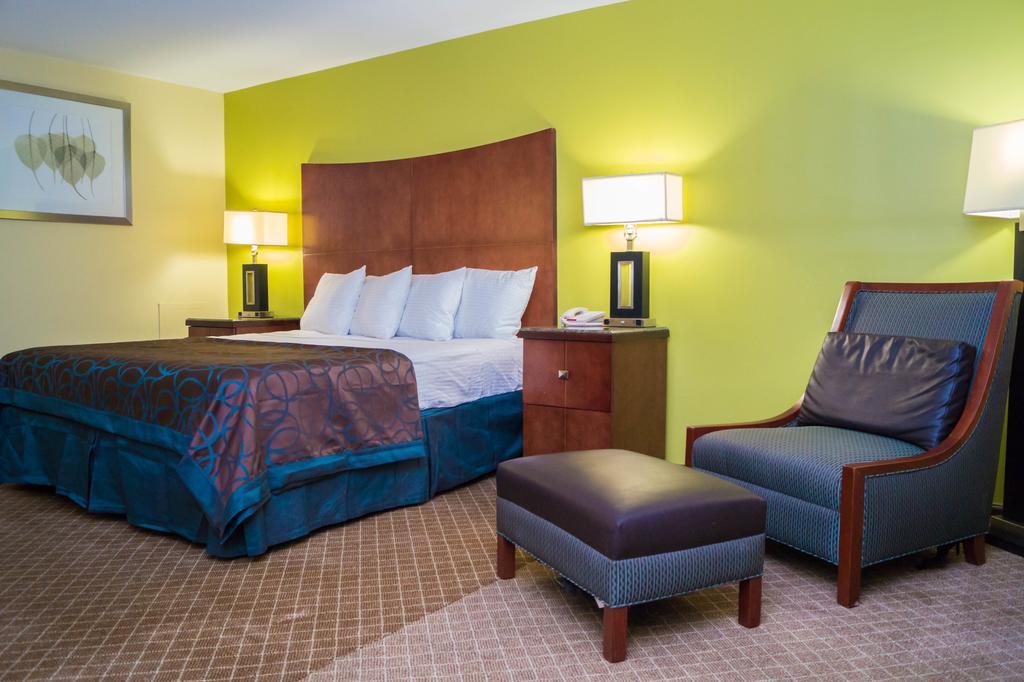 Sullivan Trail Inn & Suites Pocono Lake Екстер'єр фото